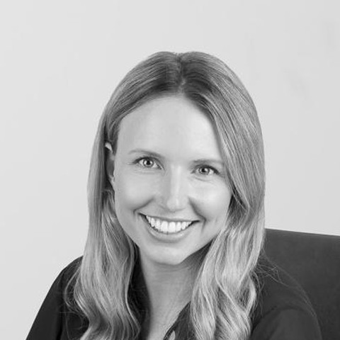 Simone Neilsen, Chartered Accountant
